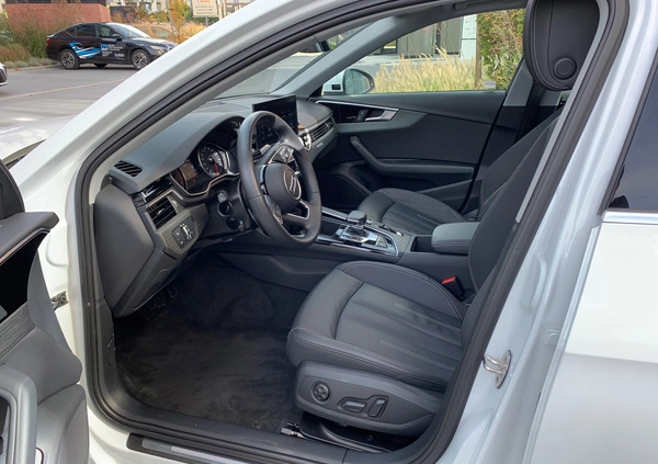 Audi A4 cena 115000 przebieg: 28000, rok produkcji 2021 z Kraków małe 137